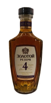 Коньяк Золотой Резерв 4 года 0,5л 40%