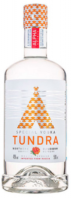 Водка Тундра Северная морошка 0,5л 40%